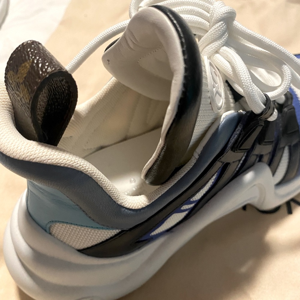 Worn once perfect condition Louis Vuitton sneakers! - Picture 3 of 4